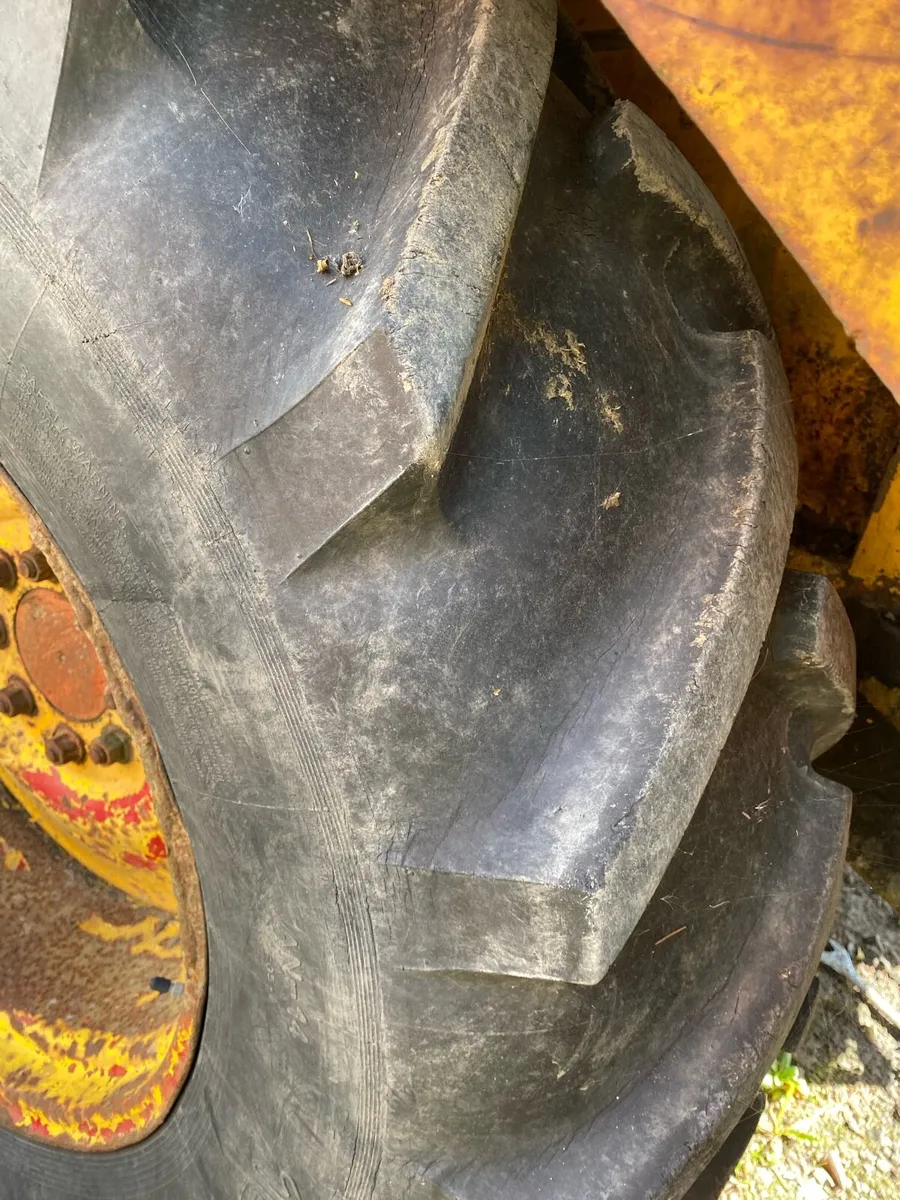 4 Wheels good tyres plus 3 buckets for sale - Image 3