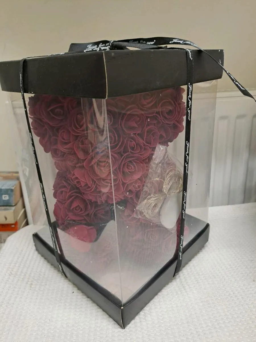Red Rose Bear Gift Boxed New - Image 1