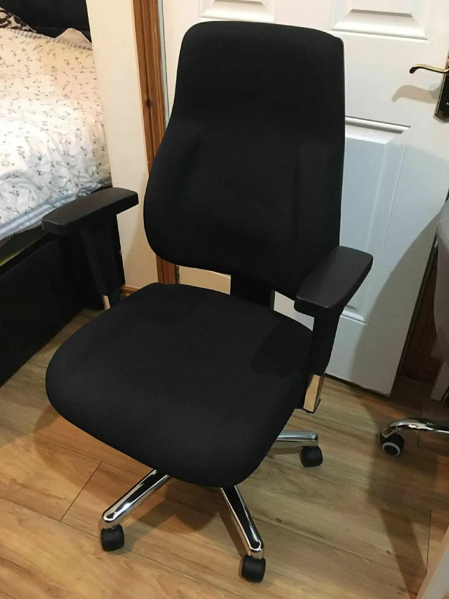 Ergonomic Extremely Comfy Office Chair Gamer - Image 1