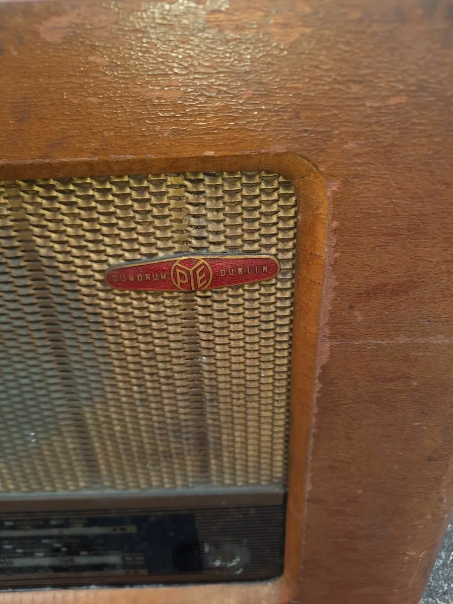 Antique radio - Image 2