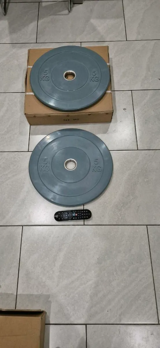 Brand new 4x5kilo coloured Olympic bumper weight p - Image 1