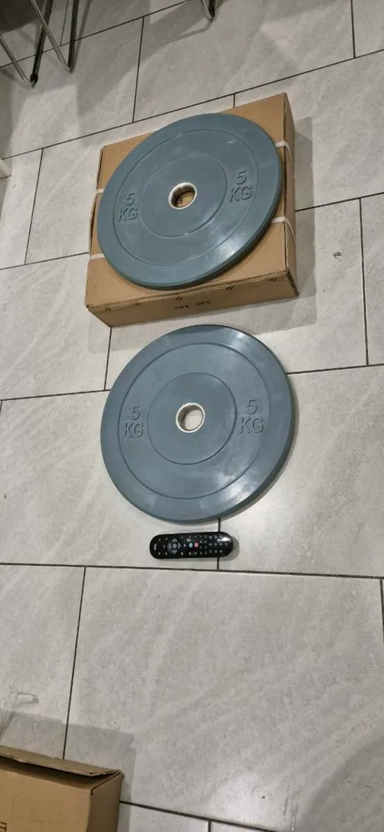 Brand new 4x5kilo coloured Olympic bumper weight p - Image 4