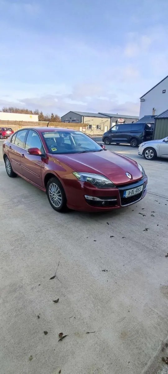 Renault Laguna 2011 - Image 2