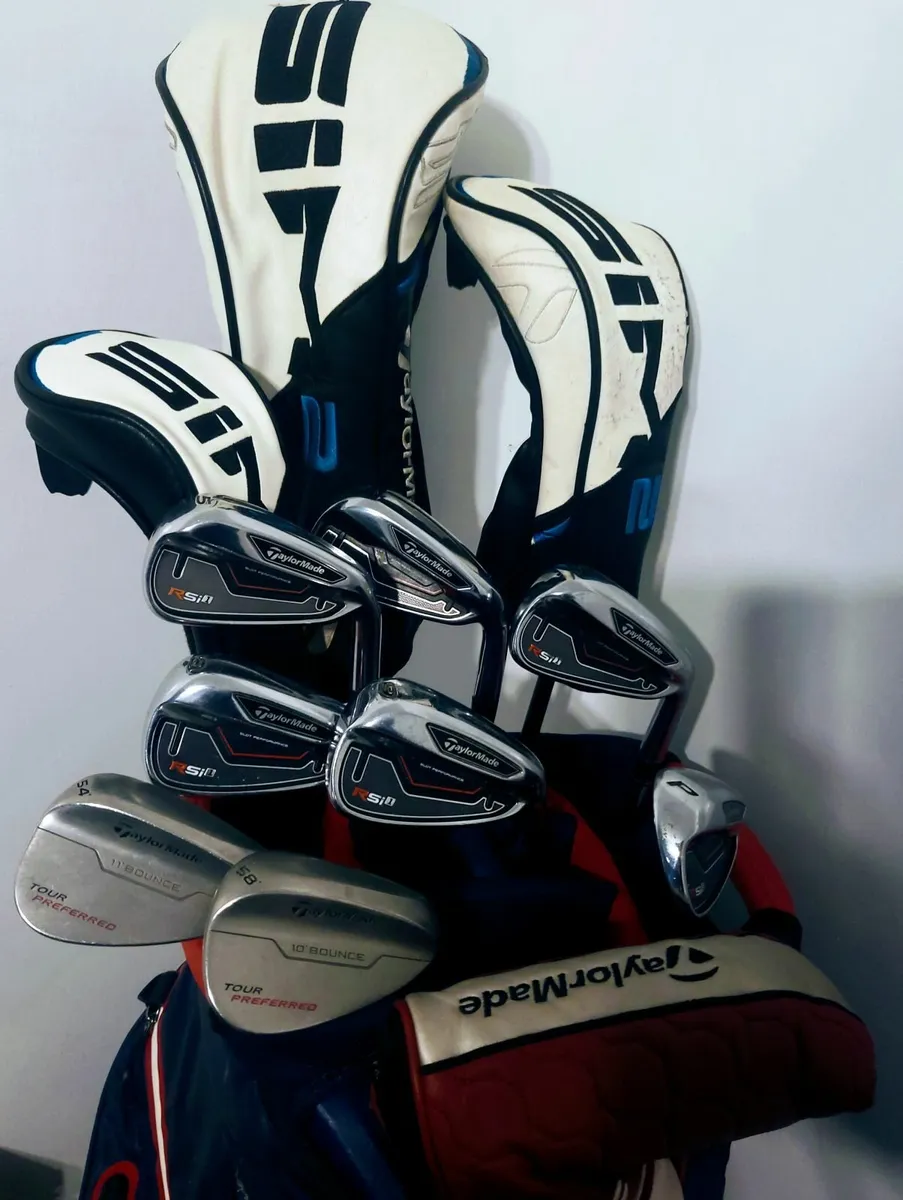 Set of Taylormade Golf Clubs