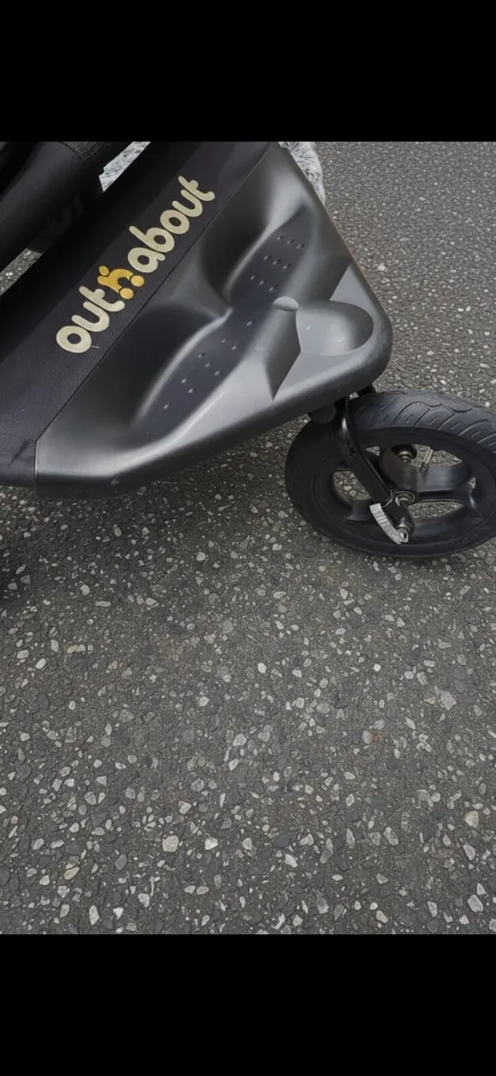 Out N About Nipper Double v4 Buggy & Footmuffs - Image 3
