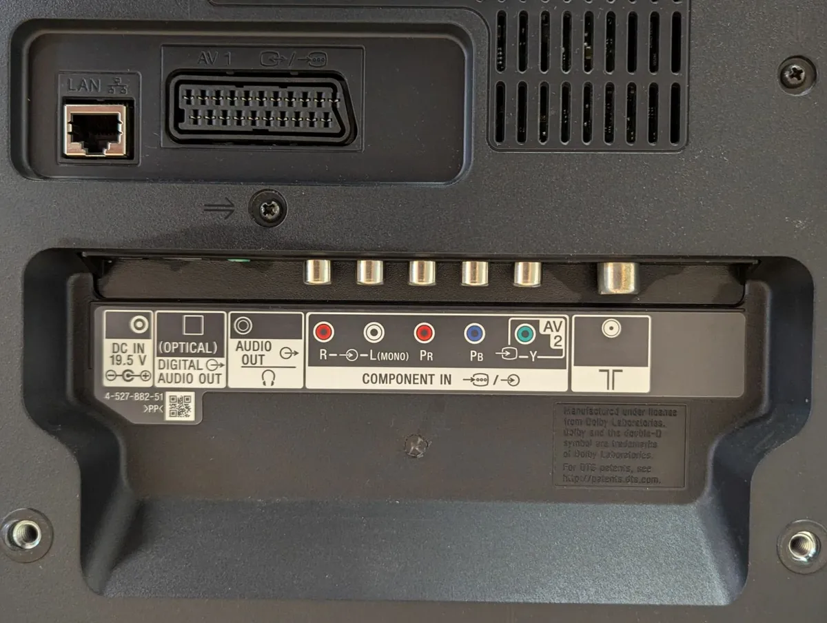 Sony Bravia 32 inch LCD LED TV / Monitor - Image 2