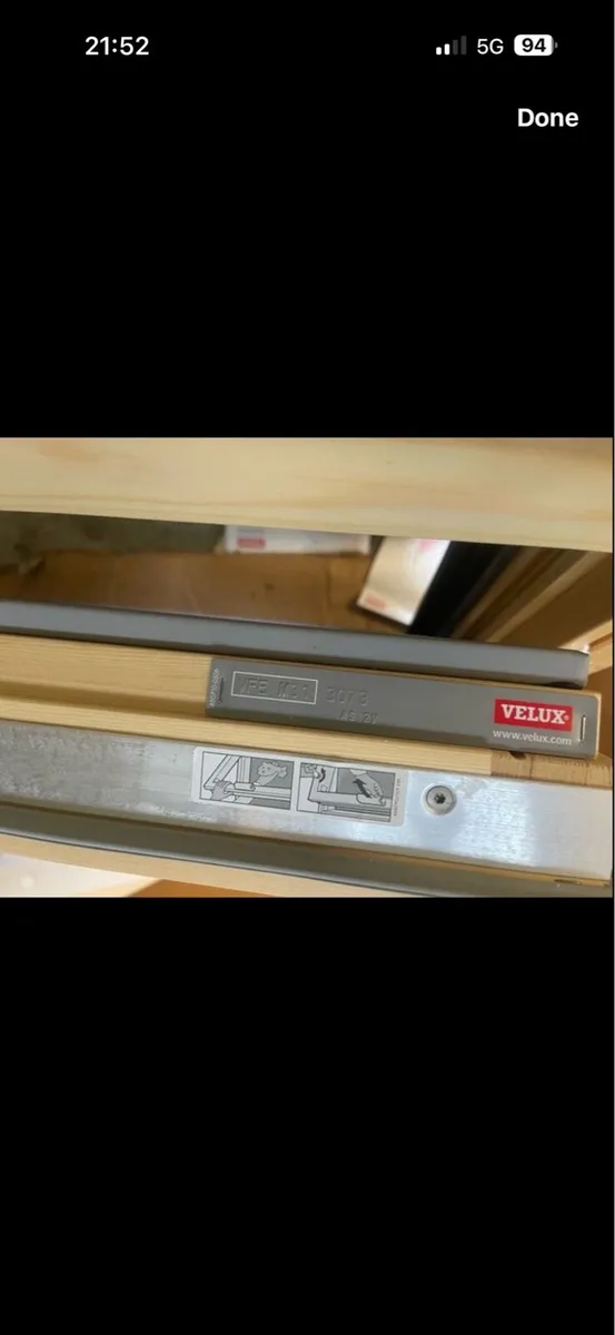 Velux VFE type window - Image 3