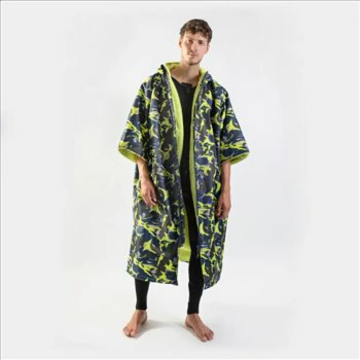 SALE: New Gul Dry Robes - Image 1