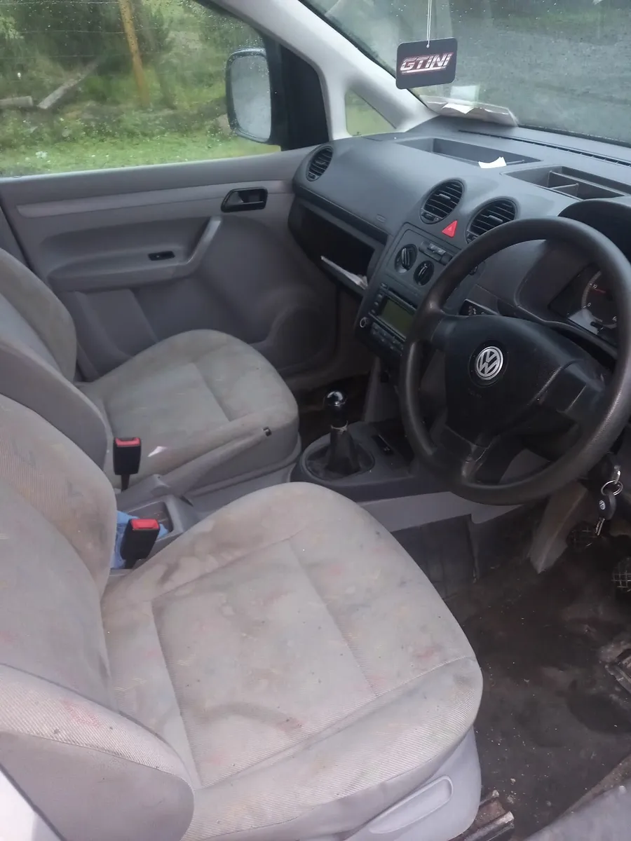 Volkswagen Caddy 2008 - Image 4
