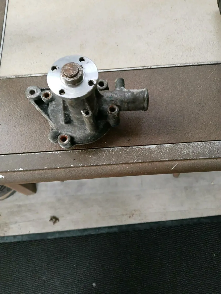 Morris minor 1000 Parts - Image 2