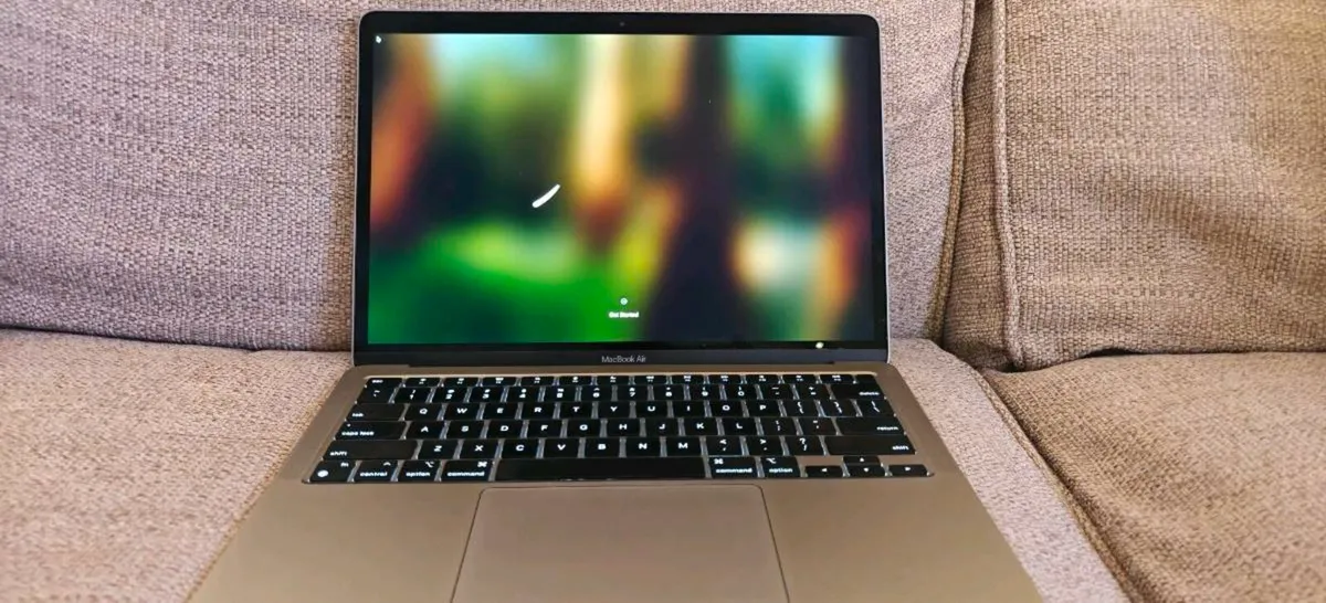 MacBook Air - Image 1