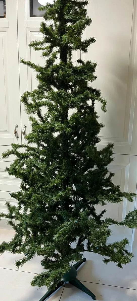 6 ft. Artificial Christmas Tree (1.83m) with stand - Image 1