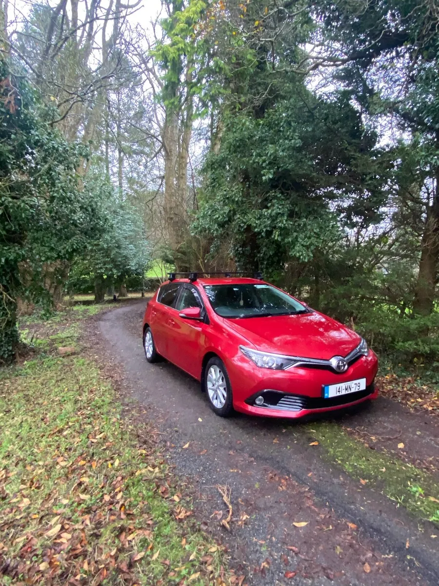 Toyota Auris 2014 - Image 1