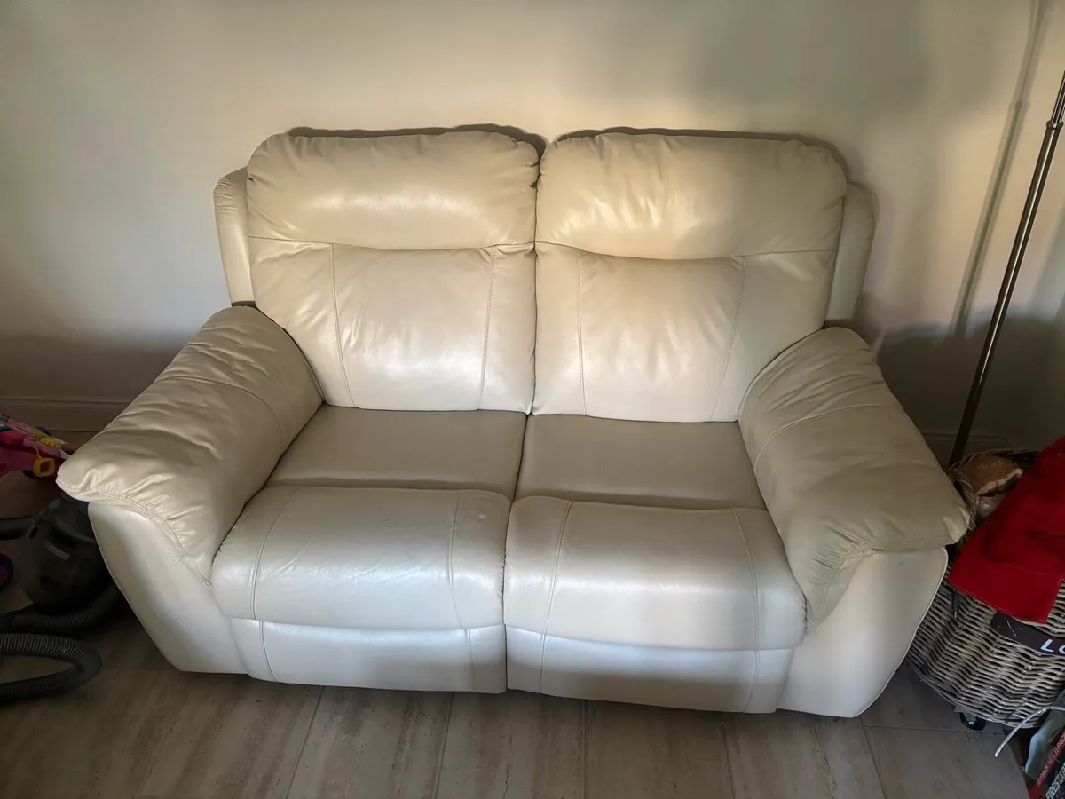 Leather reclining sofa set - Image 4