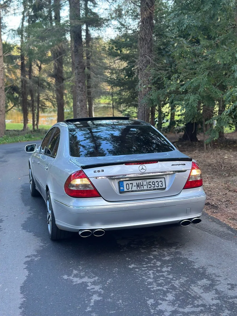 Mercedes e-class,Automatic 179.000km/Panoramic - Image 2