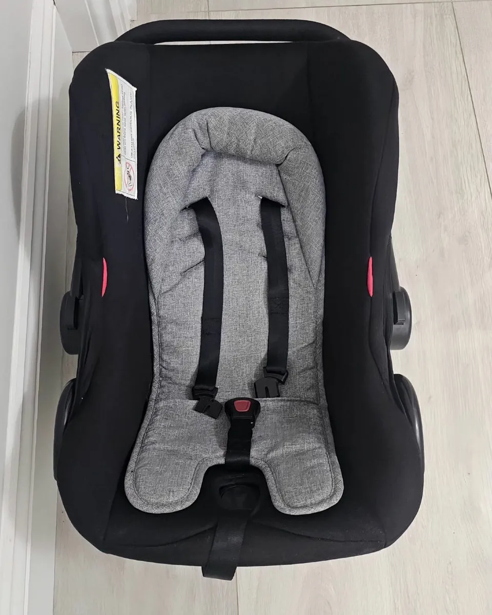 Push chair, swing, car seat - Image 2