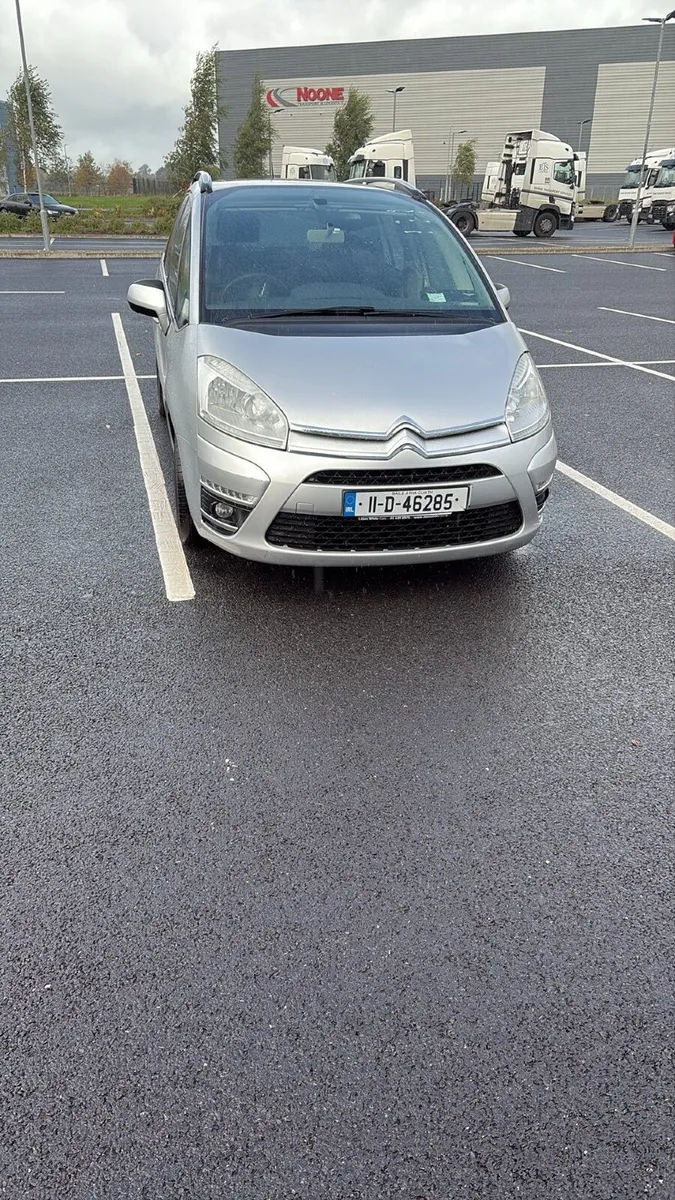 Citroen C4 Picasso 2011 - Image 1