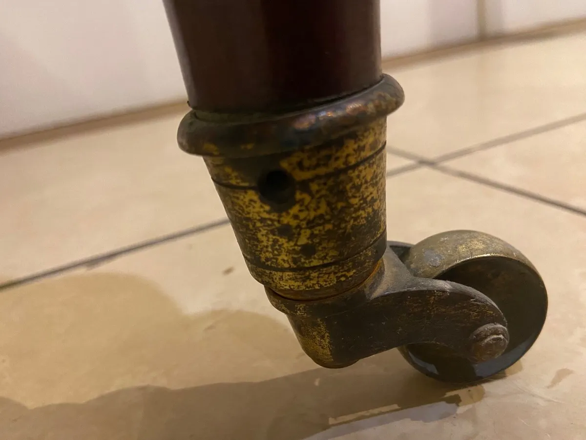 Victorian Queen Anne slope front desk - Image 4