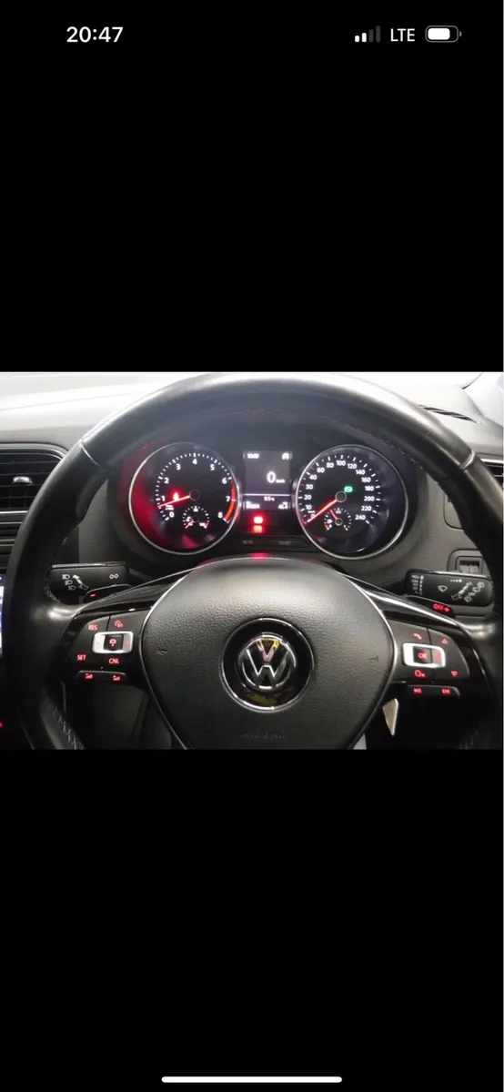VW polo Comfortline Plus Automatic - Image 4
