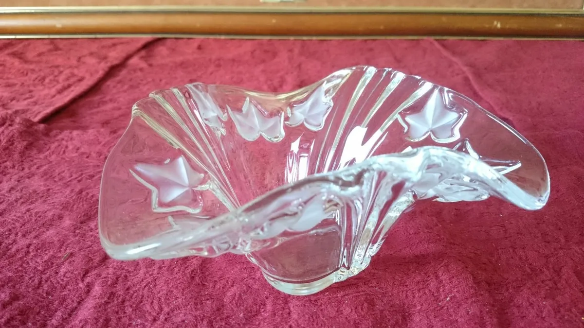 Art Deco 8 Inches Wide Centerpiece Glass Bowl - Image 1