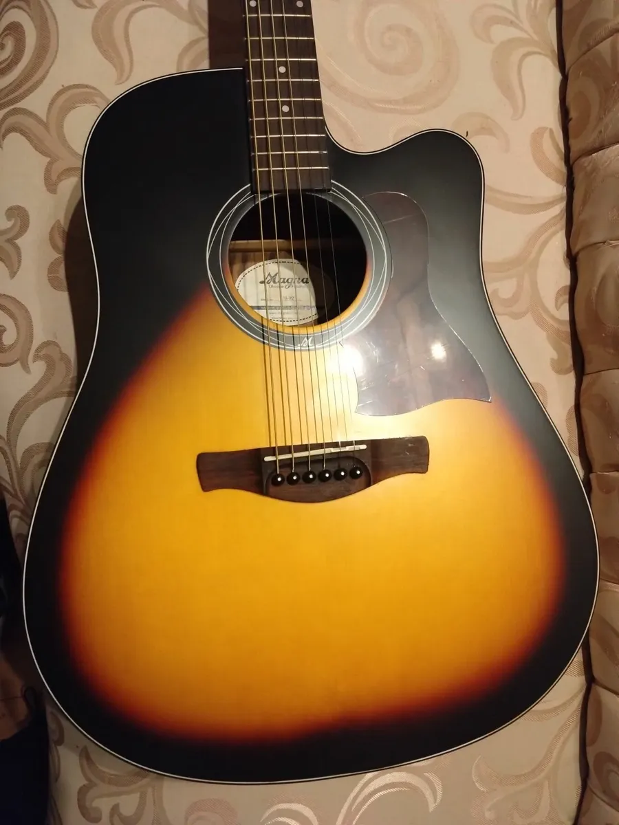 Brand new - Tabacco burst colour Acoustic Guitar - Image 2