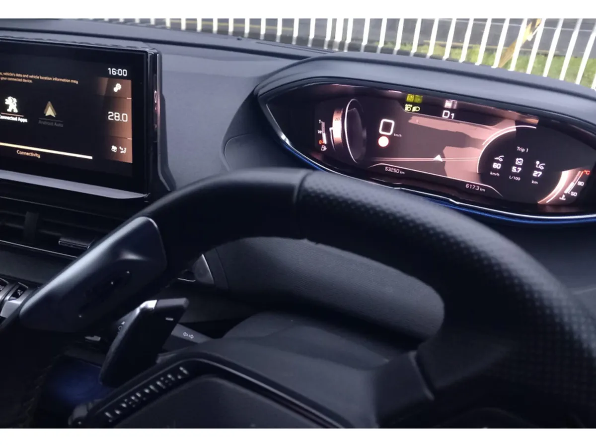 Peugeot 3008 FL GT 1.5 HDI 130 AUTO 6. 6.3 4DR - Image 2