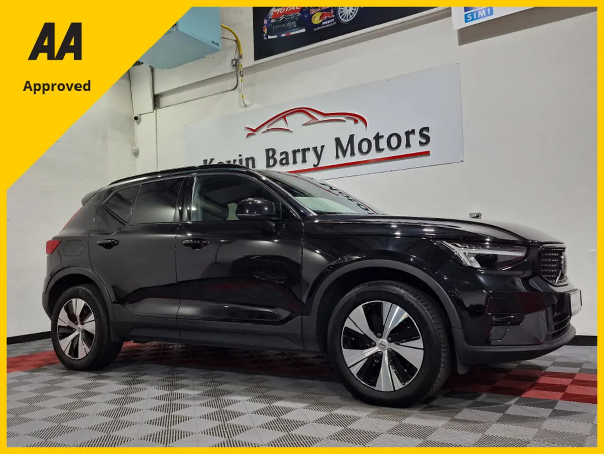 Volvo XC40 T4 PLUS DARK RECHARGE AUTOMATIC **ONE O - Image 1