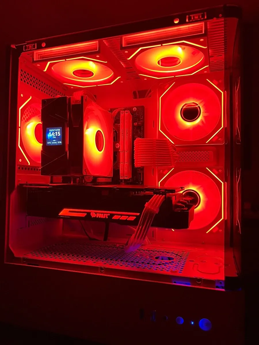 White custom built gaming pc - Image 1