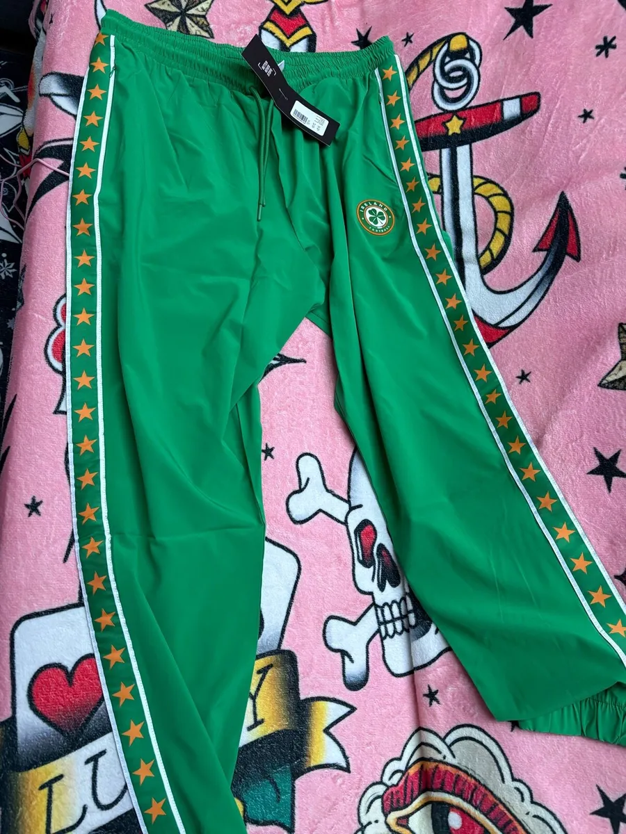 Castore tracksuit bottom - Image 2