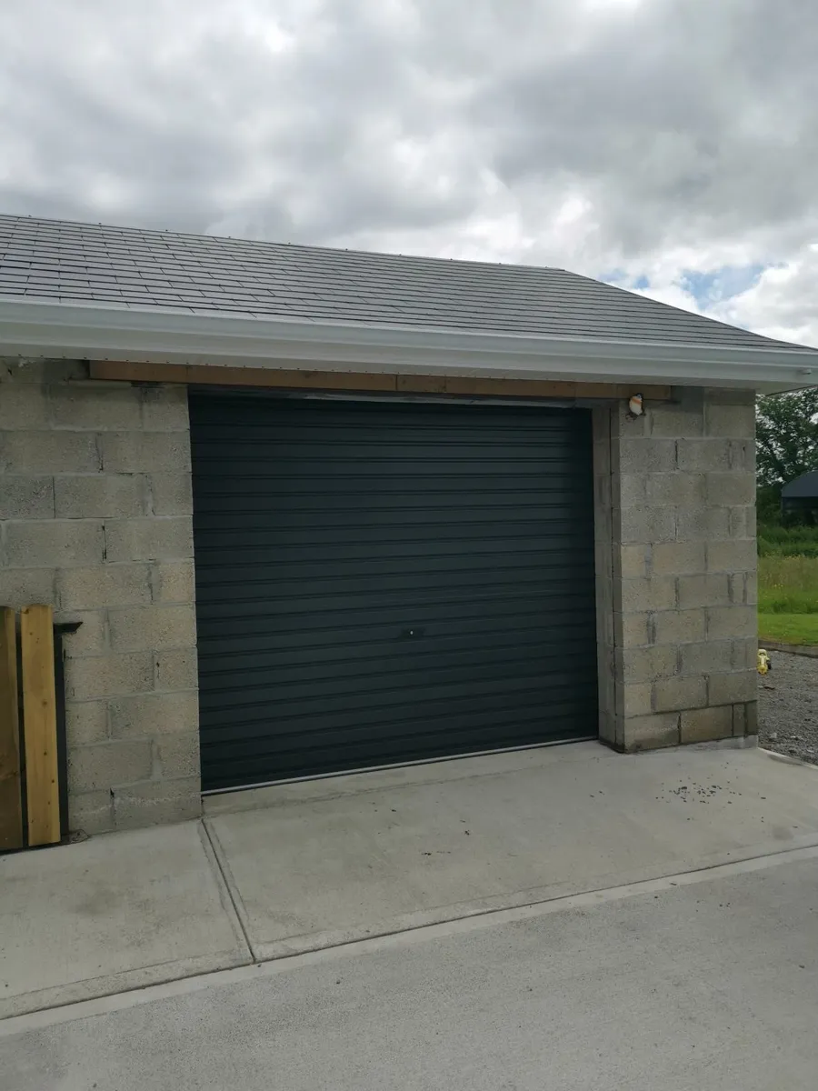 roller  door  2nd  8w  x  7h  as  new - Image 4