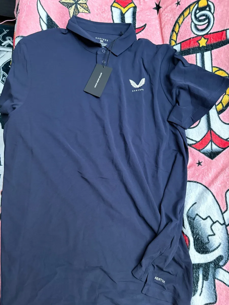 Castore T-shirts €20 each - Image 1