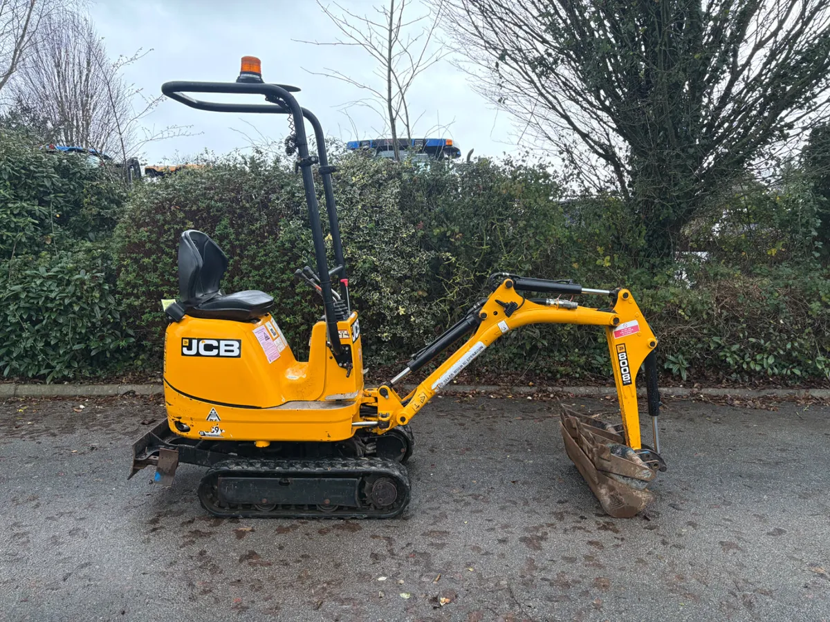 2021 JCB 8008 CTS micro digger (finance available) - Image 2