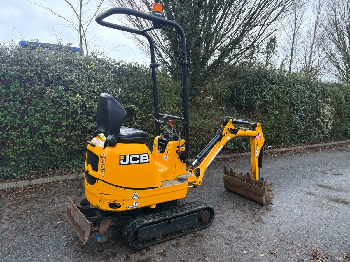 2021 JCB 8008 CTS micro digger (finance available) - Image 3