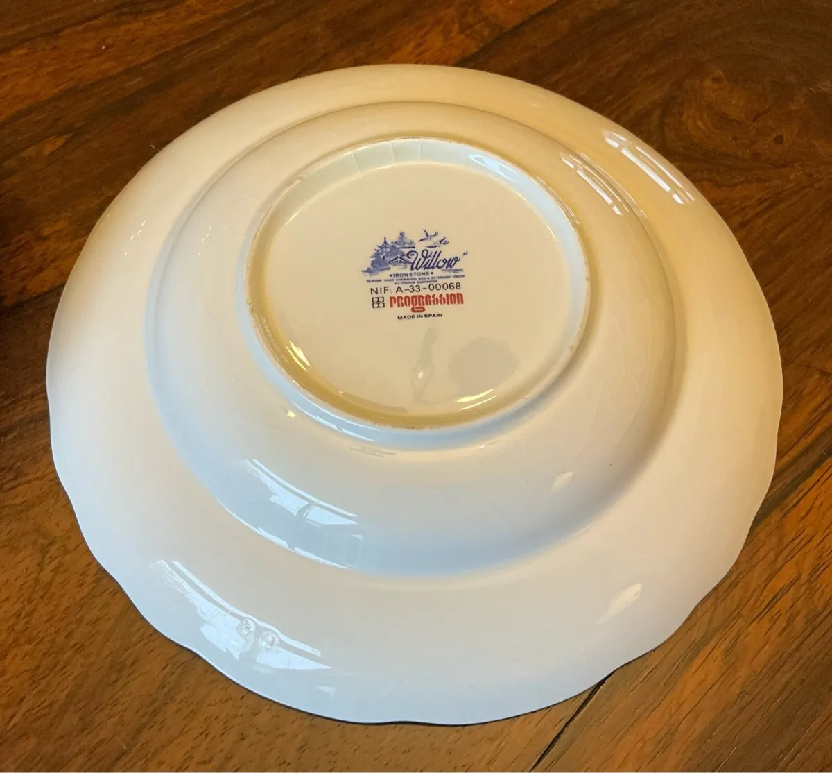 WILLOW PATTERN Pie Shaped 9 Inch Dishes x 3 - Image 2