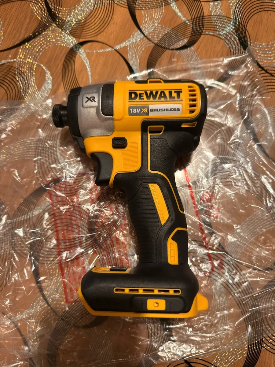 Dewalt - Image 1
