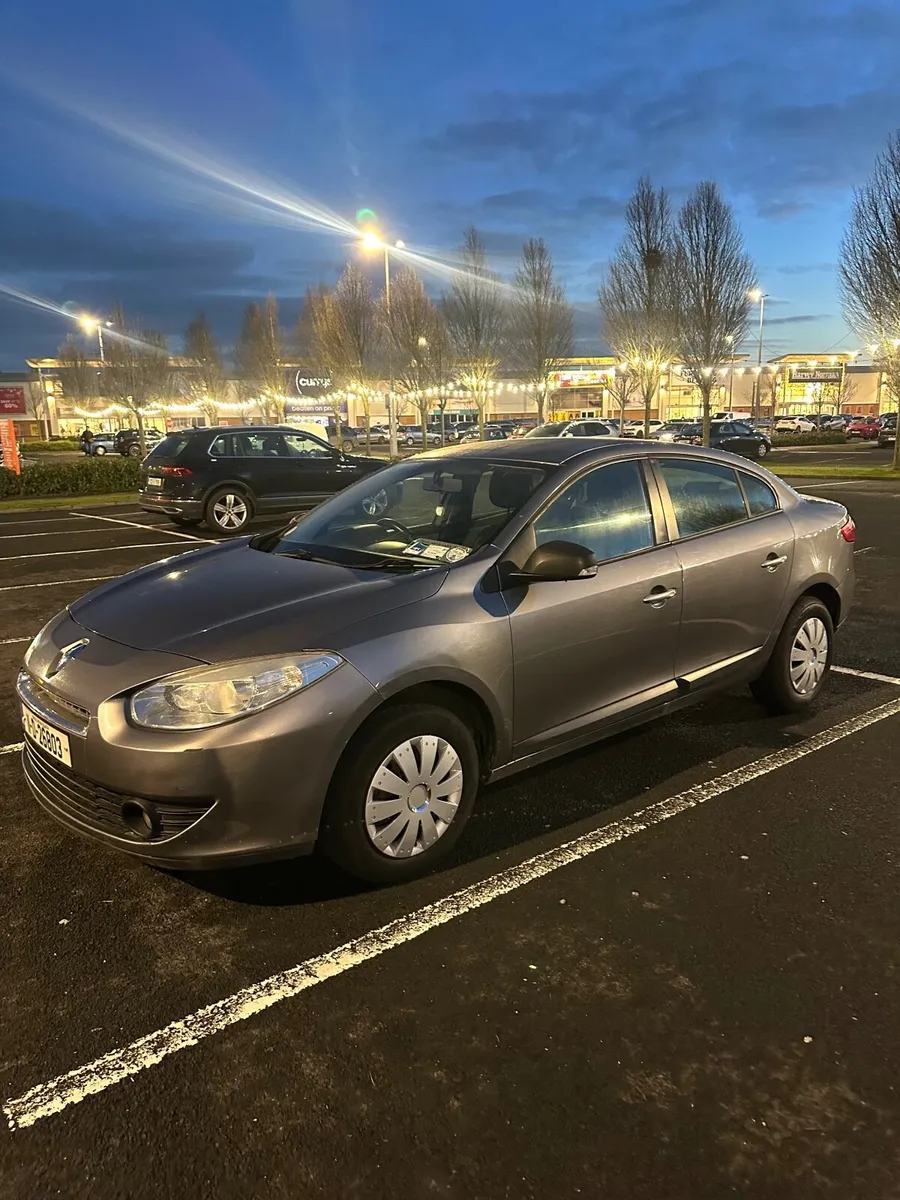 Renault Fluence 2011 - Image 1