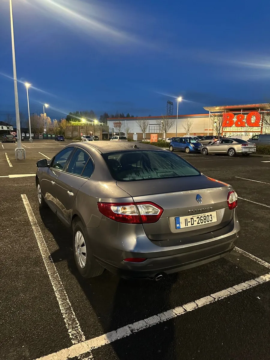 Renault Fluence 2011 - Image 3