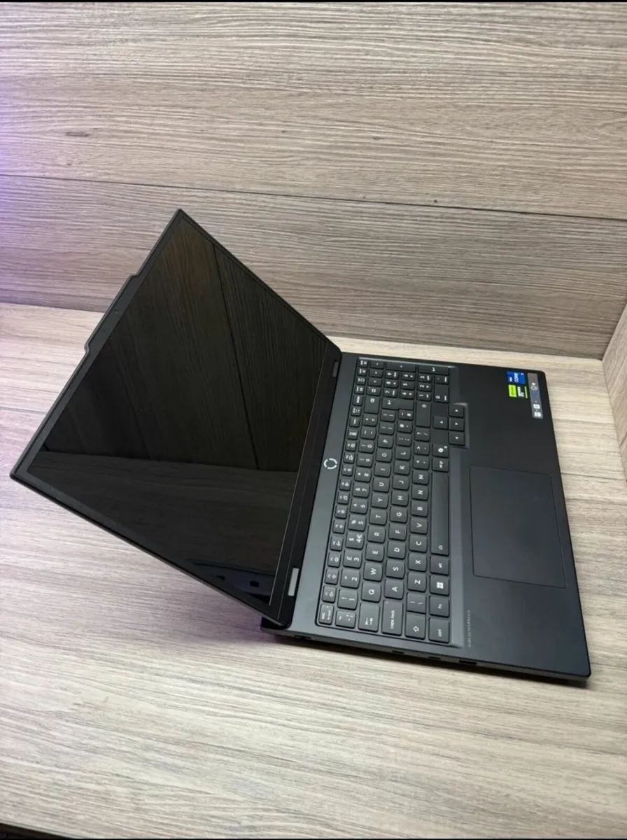 Lenovo Legion 5, i7, 24GB, 1TB SSD, RTX 5070, OLED - Image 2