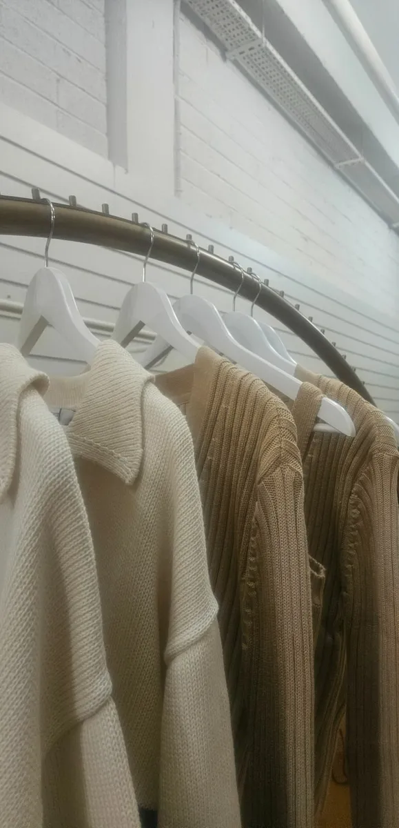 Shop fittings - Image 2