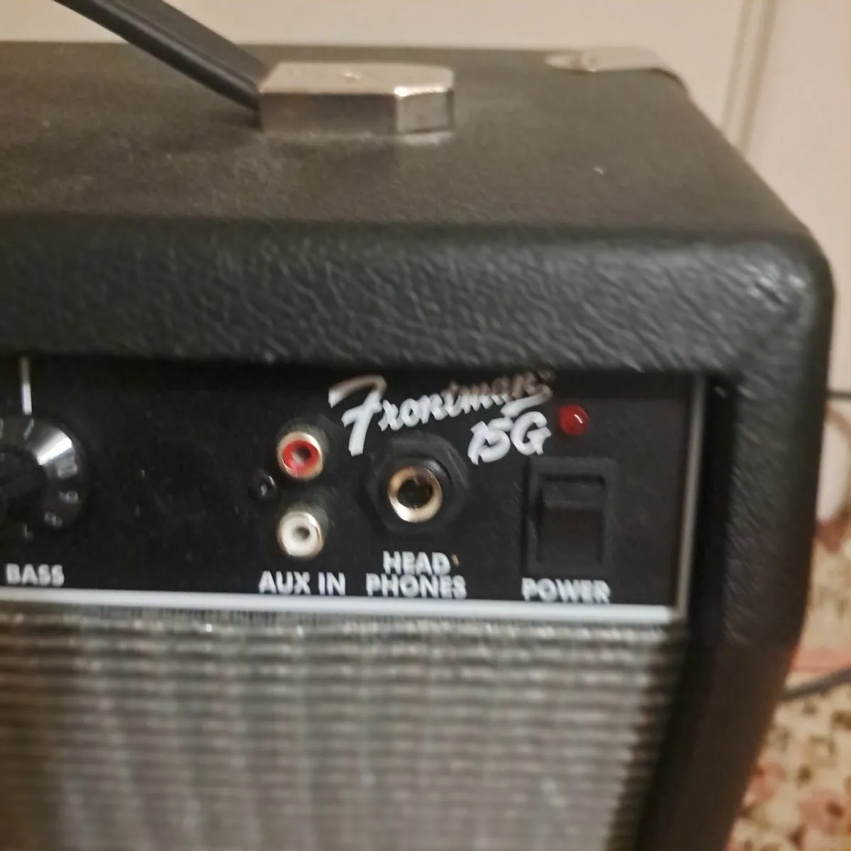 Fender 15G Frontman guitar Amplifier - Image 3