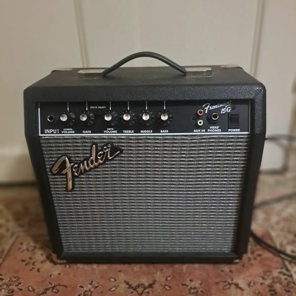 Fender 15G Frontman guitar Amplifier - Image 1