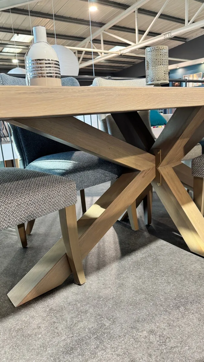 Oak Dining Table 200cm, Ex Display Like New - Image 3