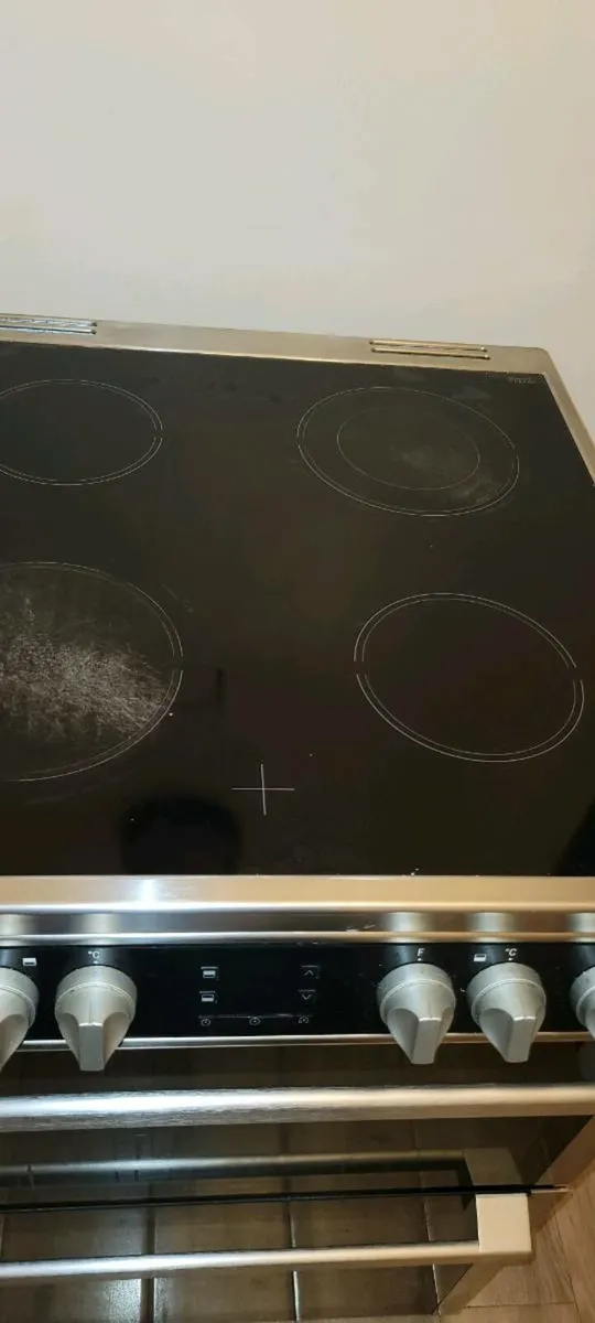 Electric cooker - Image 1