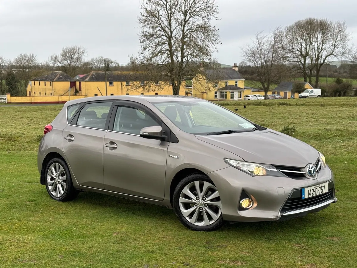 Toyota auris automatic for sale!!! - Image 2