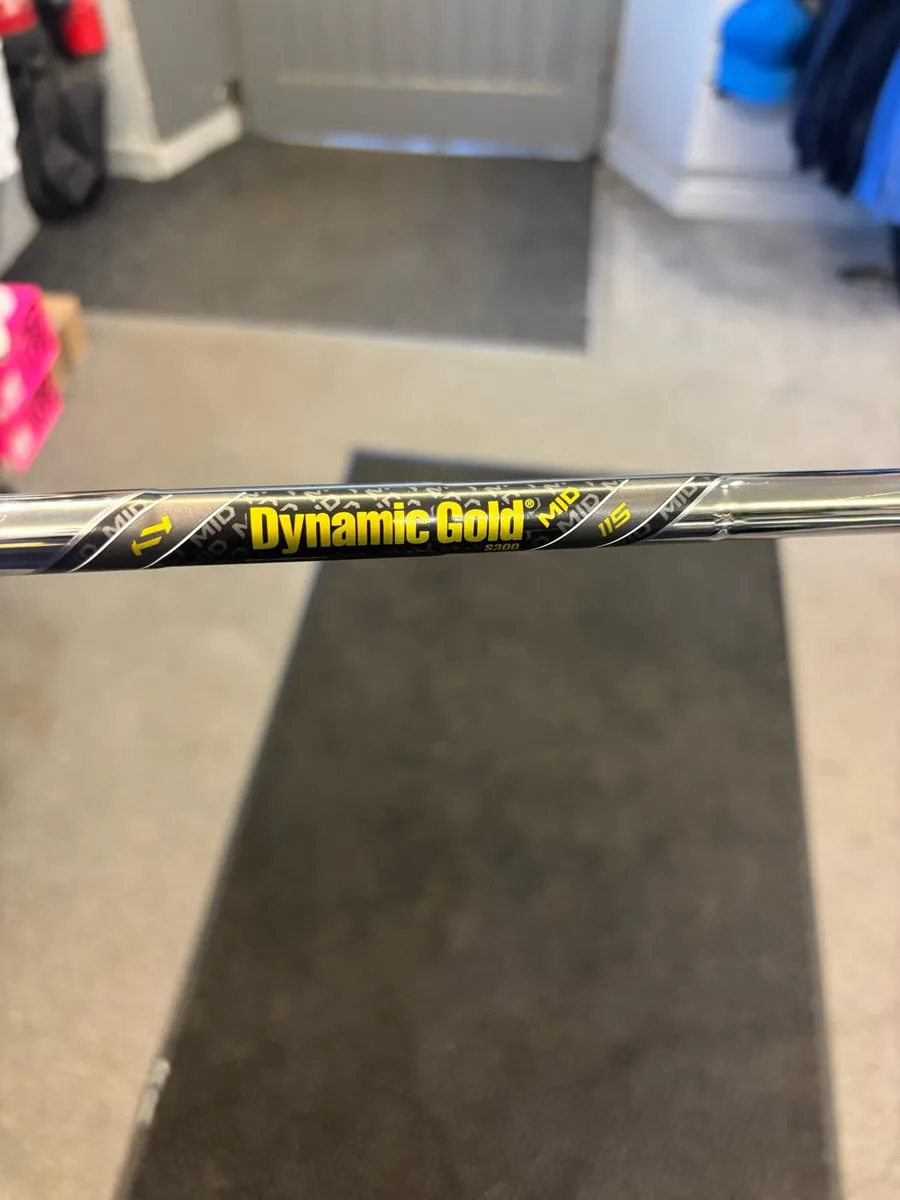 Srixon ZXi7 Irons RH 5-PW - Image 3