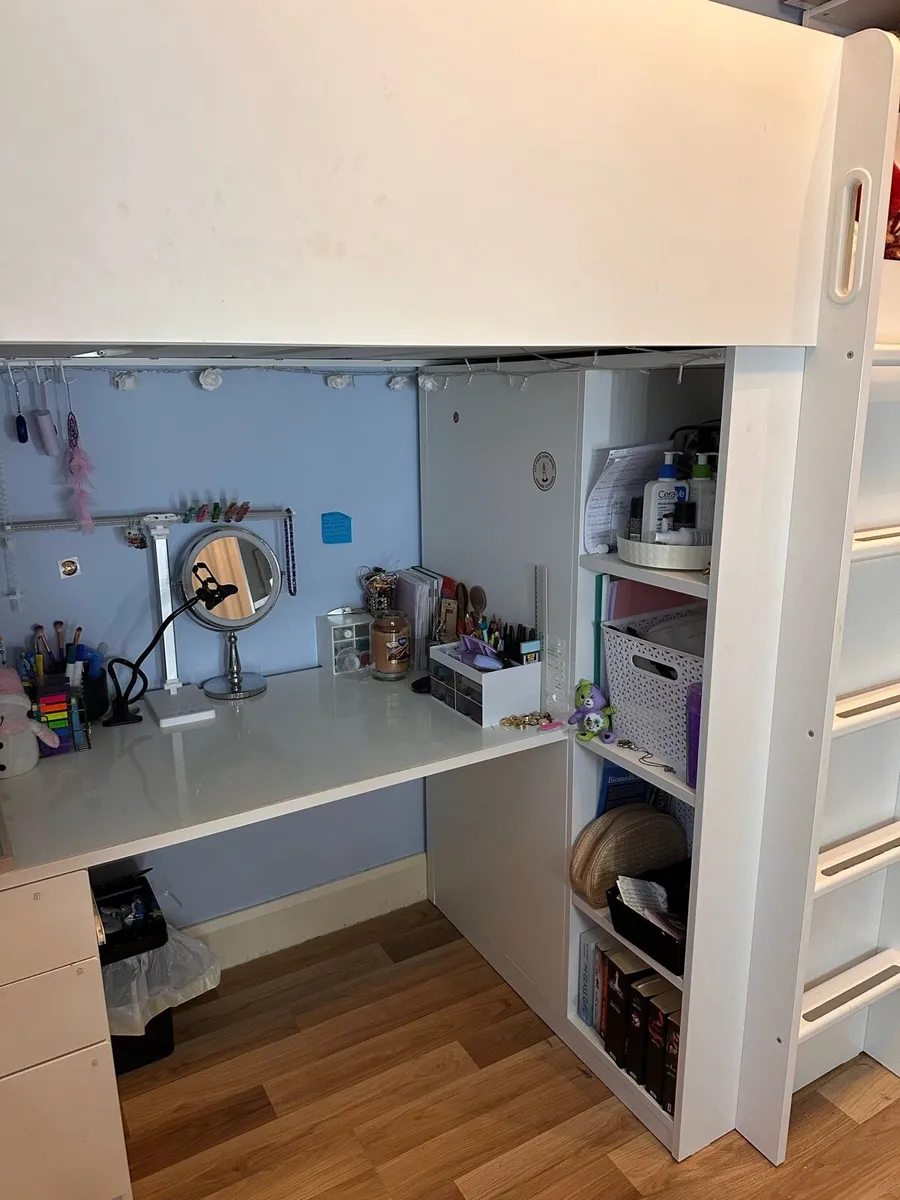 Kids loft bed - Image 2