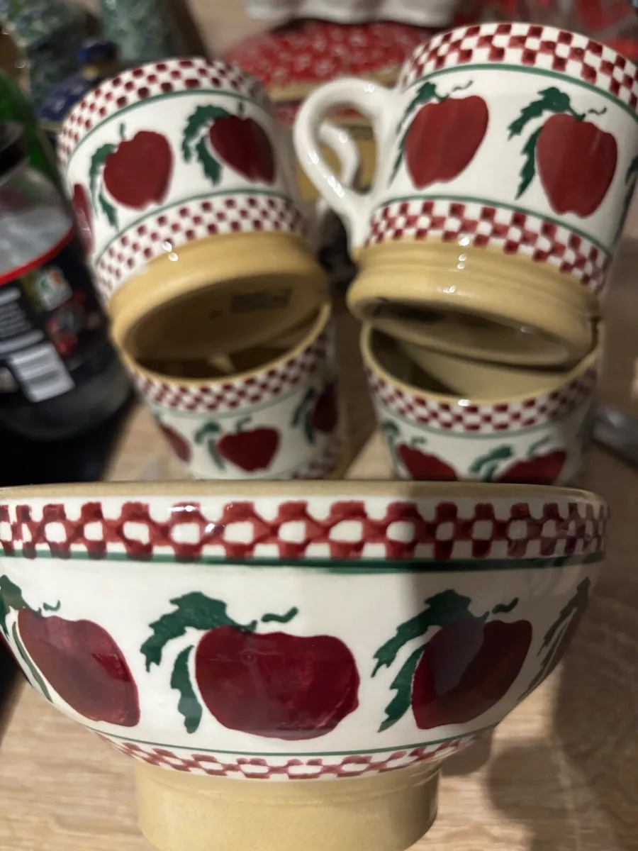 Mosses pottery - Image 1