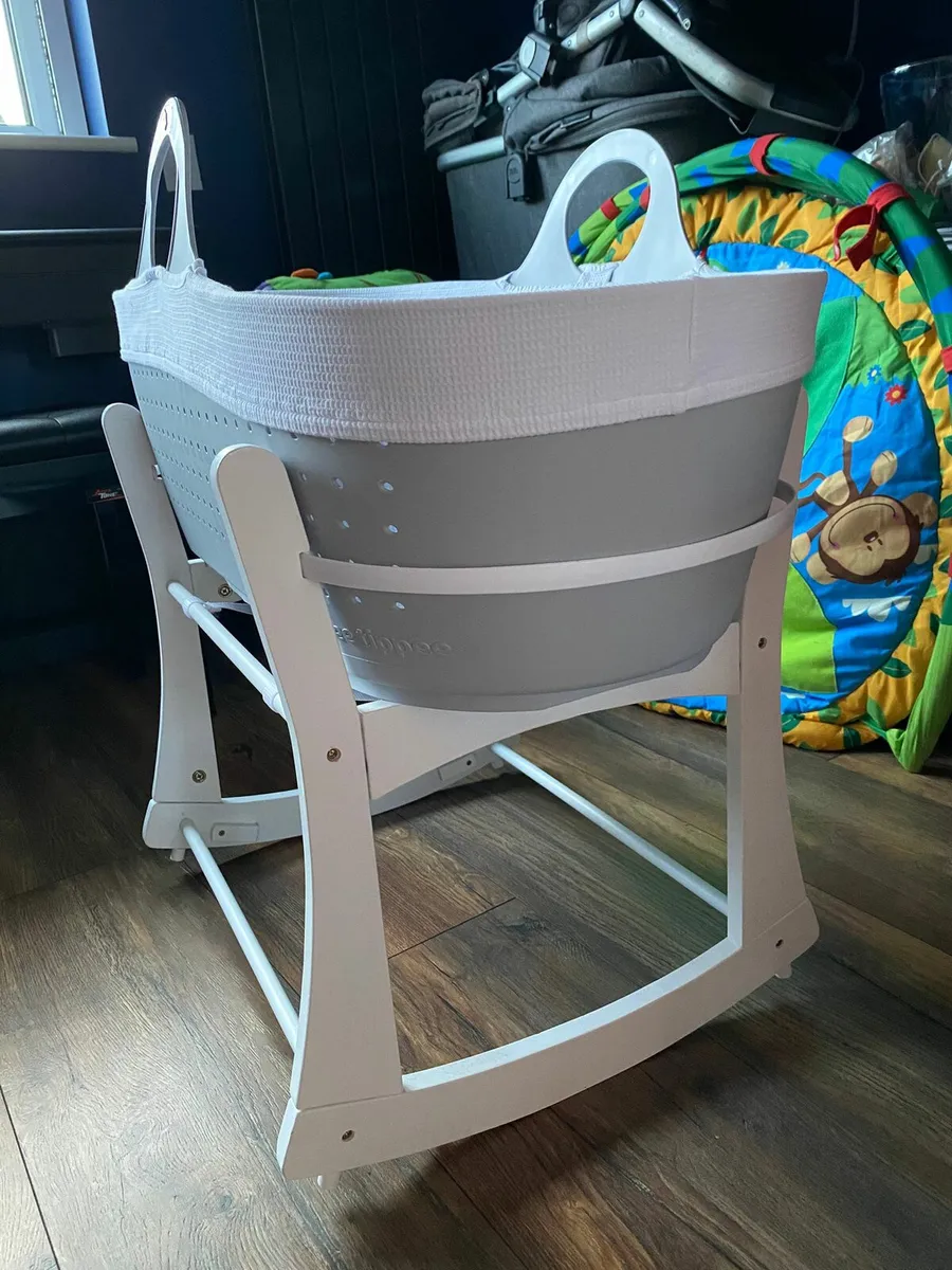 Tommee Tippee Sleepee Moses Basket (Grey) & Stand - Image 3