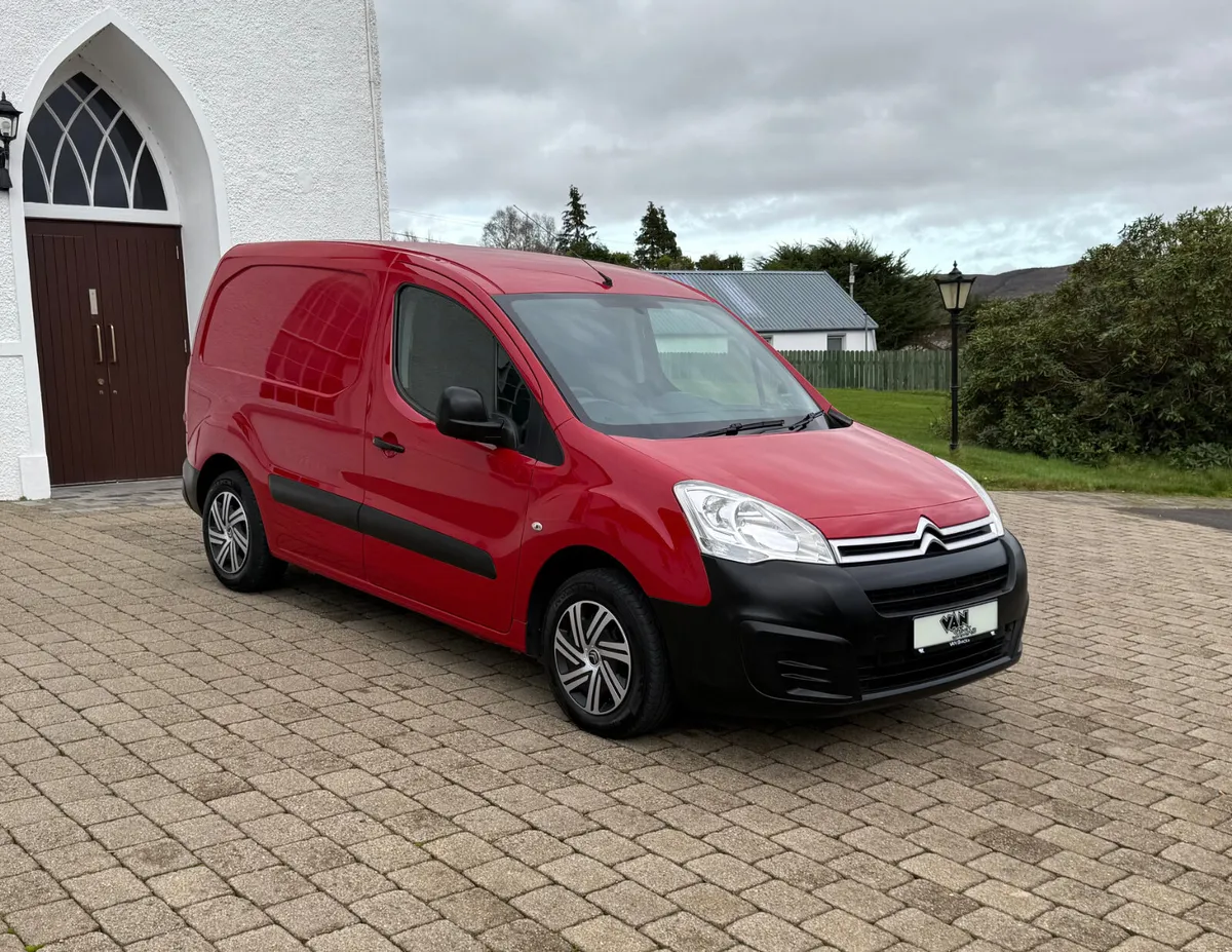 2017 Citroen Berlingo 1.6 BlueHDi 3 seater - Image 1