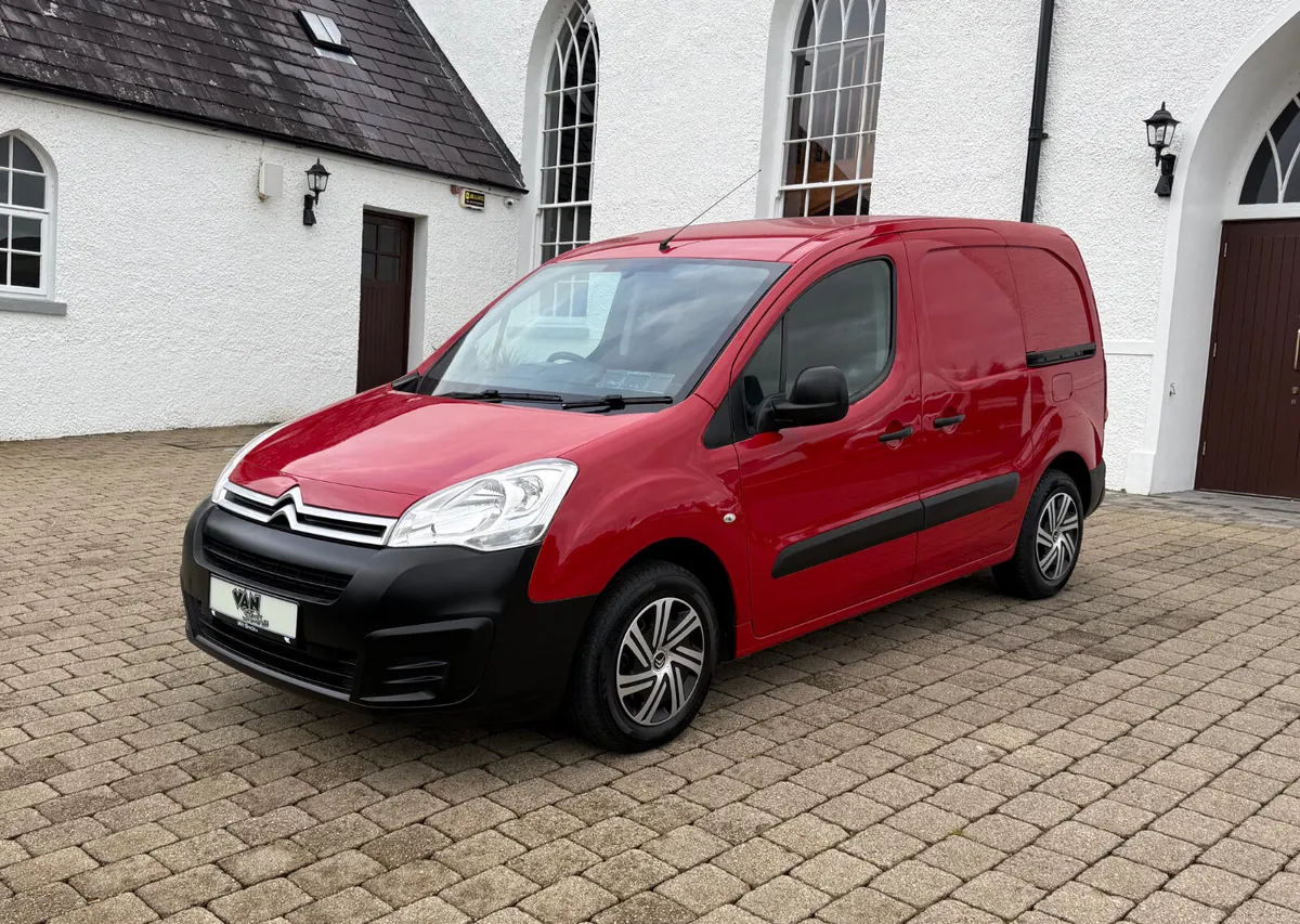 2017 Citroen Berlingo 1.6 BlueHDi 3 seater - Image 3